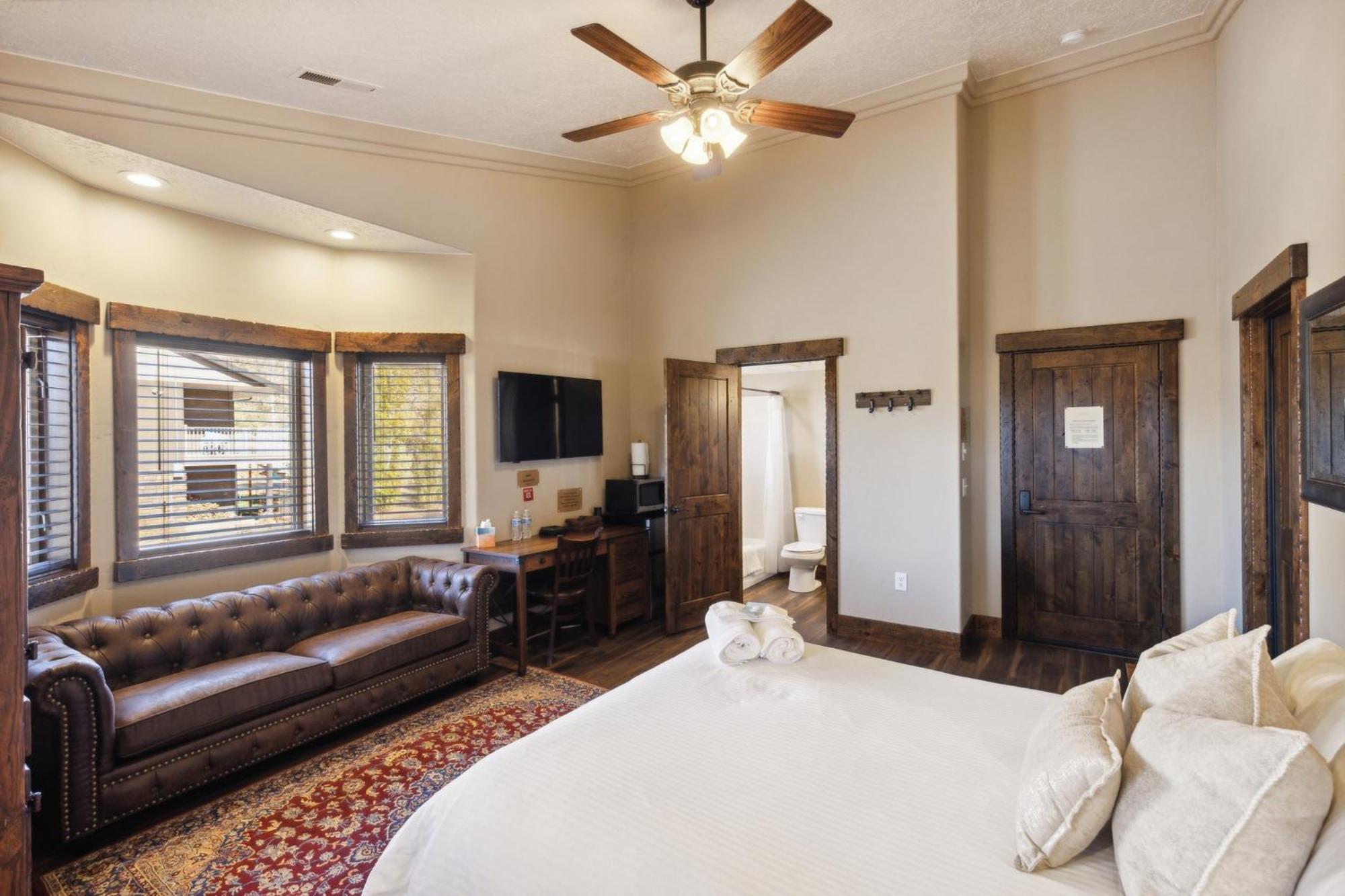 Hotel Zion Cliff
