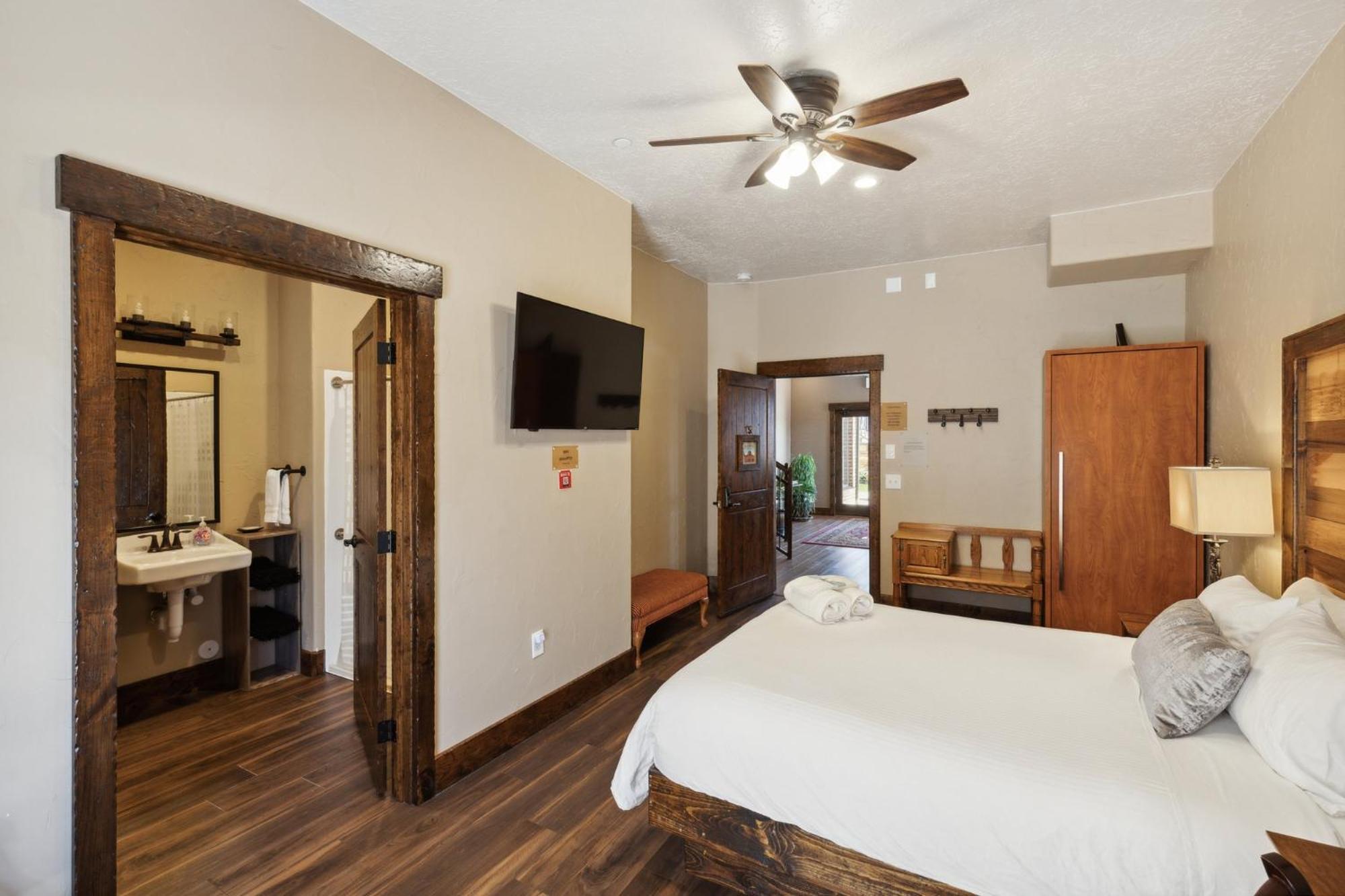 Zion Cliff Hotel Hildale