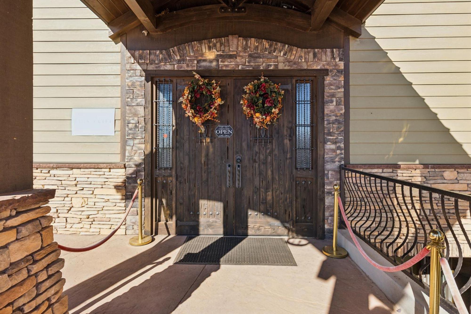 Zion Cliff Hotel