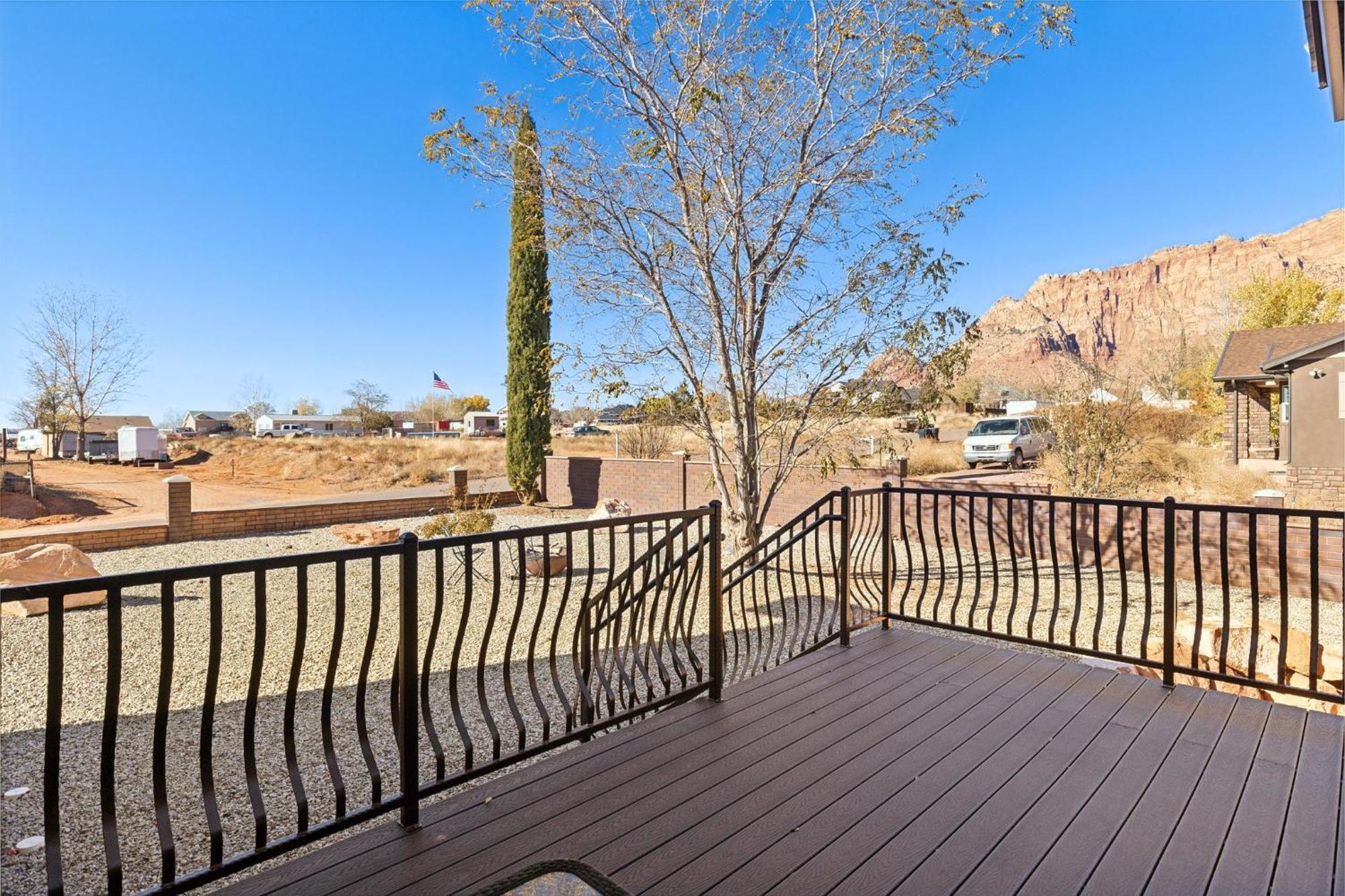 Zion Cliff 4* Hildale