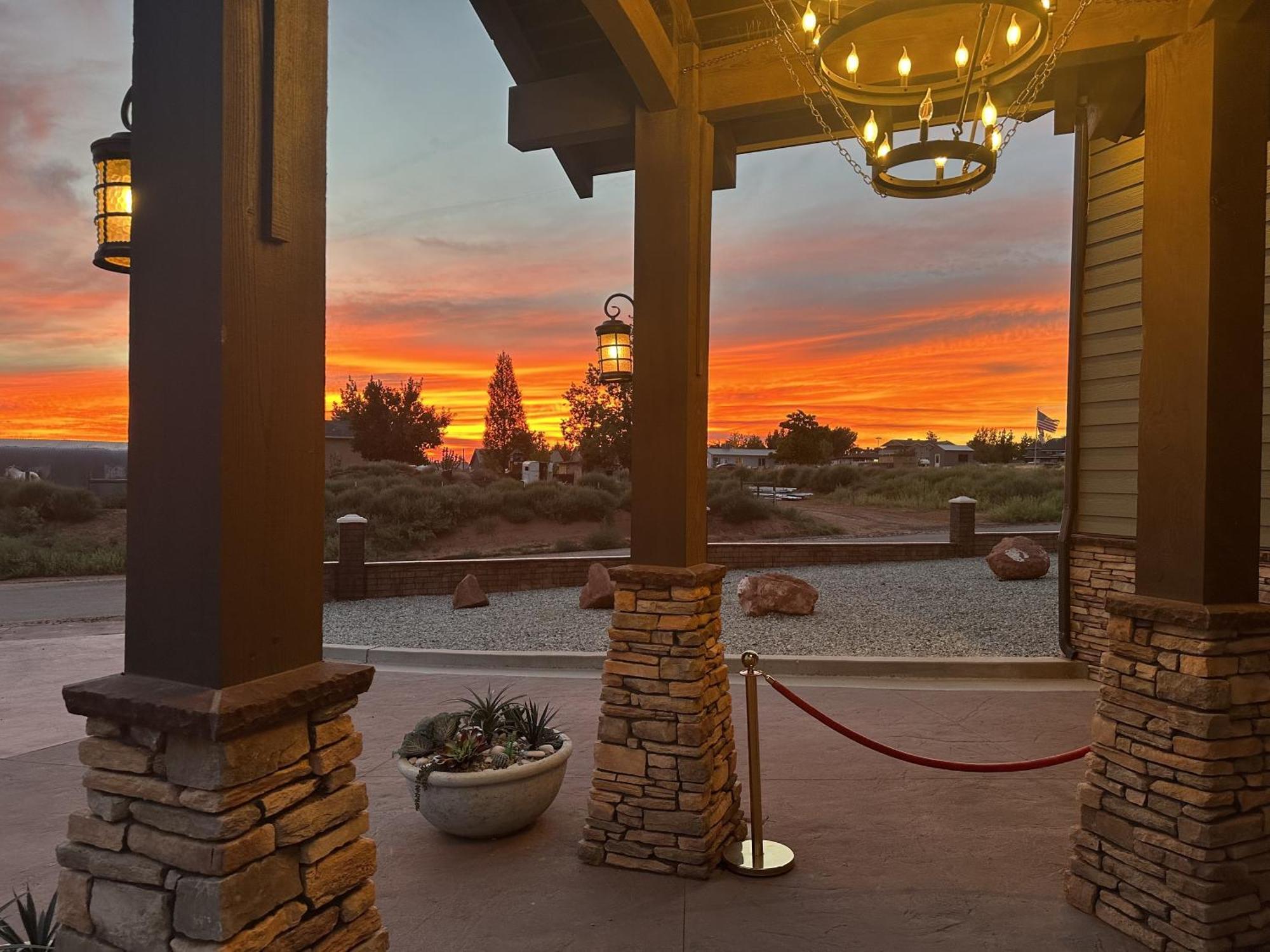 Zion Cliff Hotel